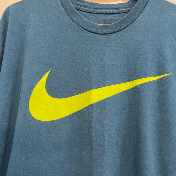Men’s Nike tshirt - Picture 5 of 5